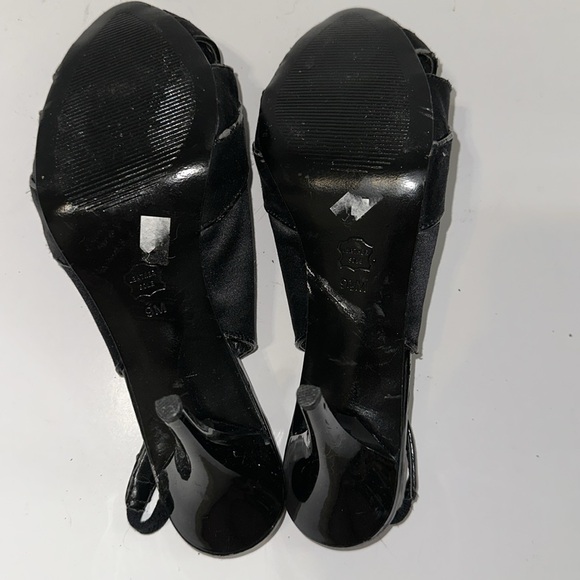 WHITE HOUSE BLACK MARKET HEELS Sandals Worn - Picture 12 of 16